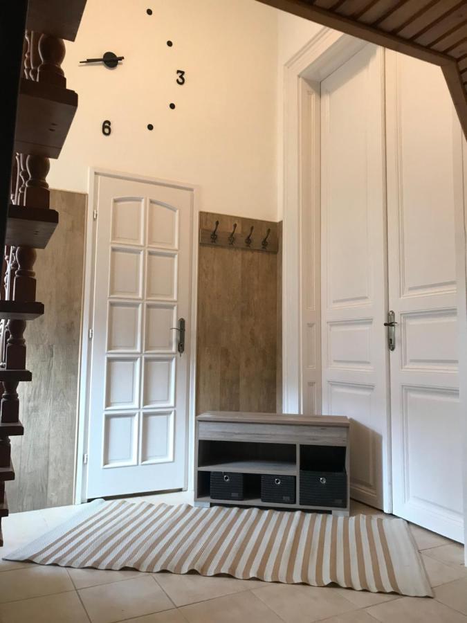Móra apartman 2 Kiskunfélegyháza Exterior foto